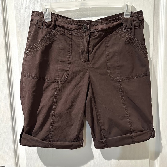 Dalia Collection Brown Cargo Shorts - Picture 1 of 7